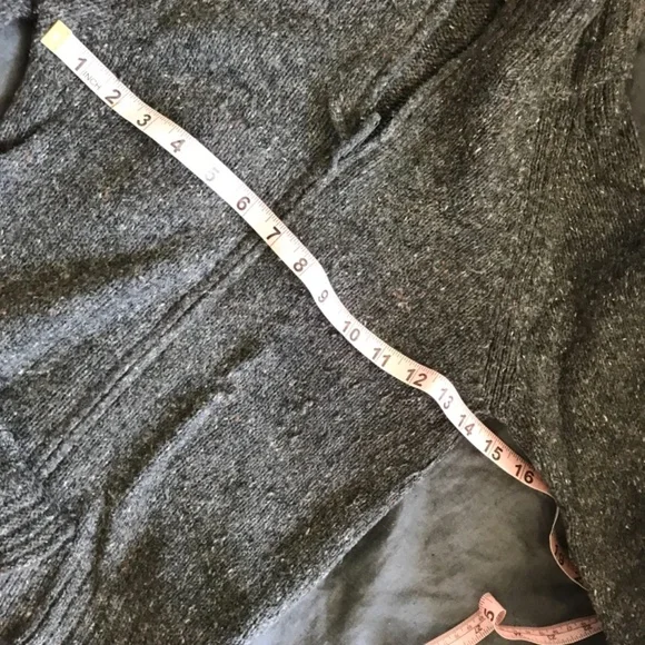 Zara sweater. - Picture 2 of 6